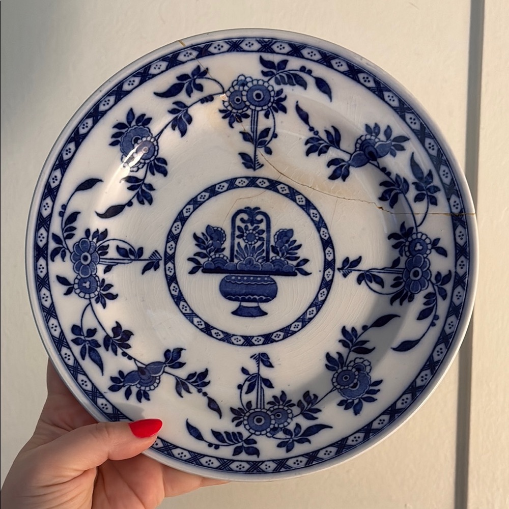 Antique Delft England, Blue and White Floral Decorative Plate